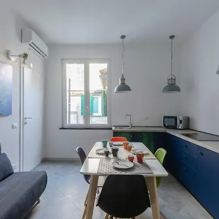 Hintown Castelli's The Twins Appartement Genua