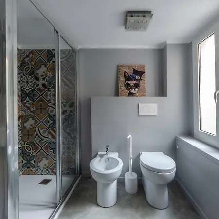 Hintown Castelli's The Twins Appartement Genua